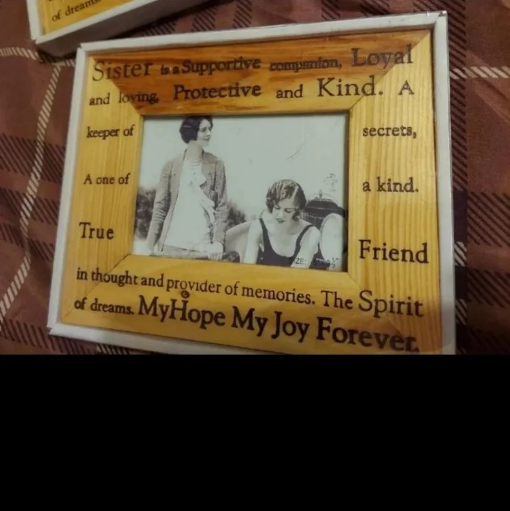 SISTER WOOD PICTURE FRAMES BUNDLE SET OF 3 ALL NWT*